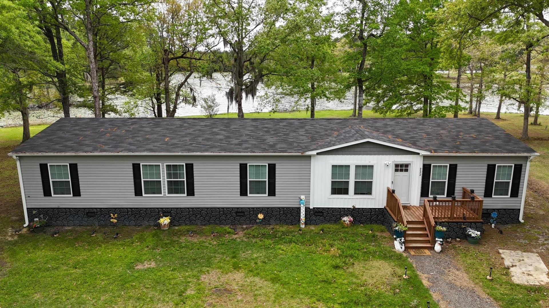 233 Williamson Lake Circle Photo 4