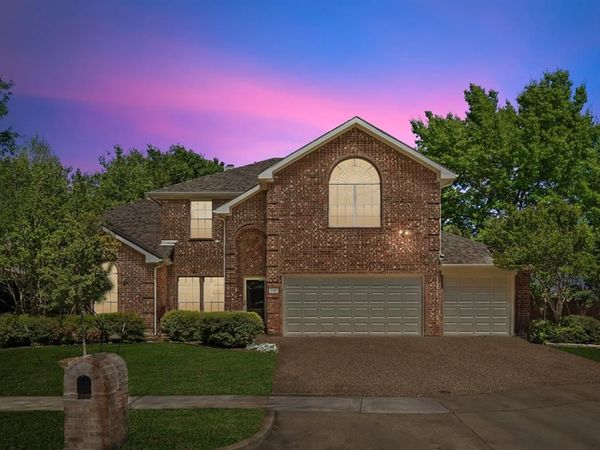 825 Hillside Drive, McKinney, TX 75071