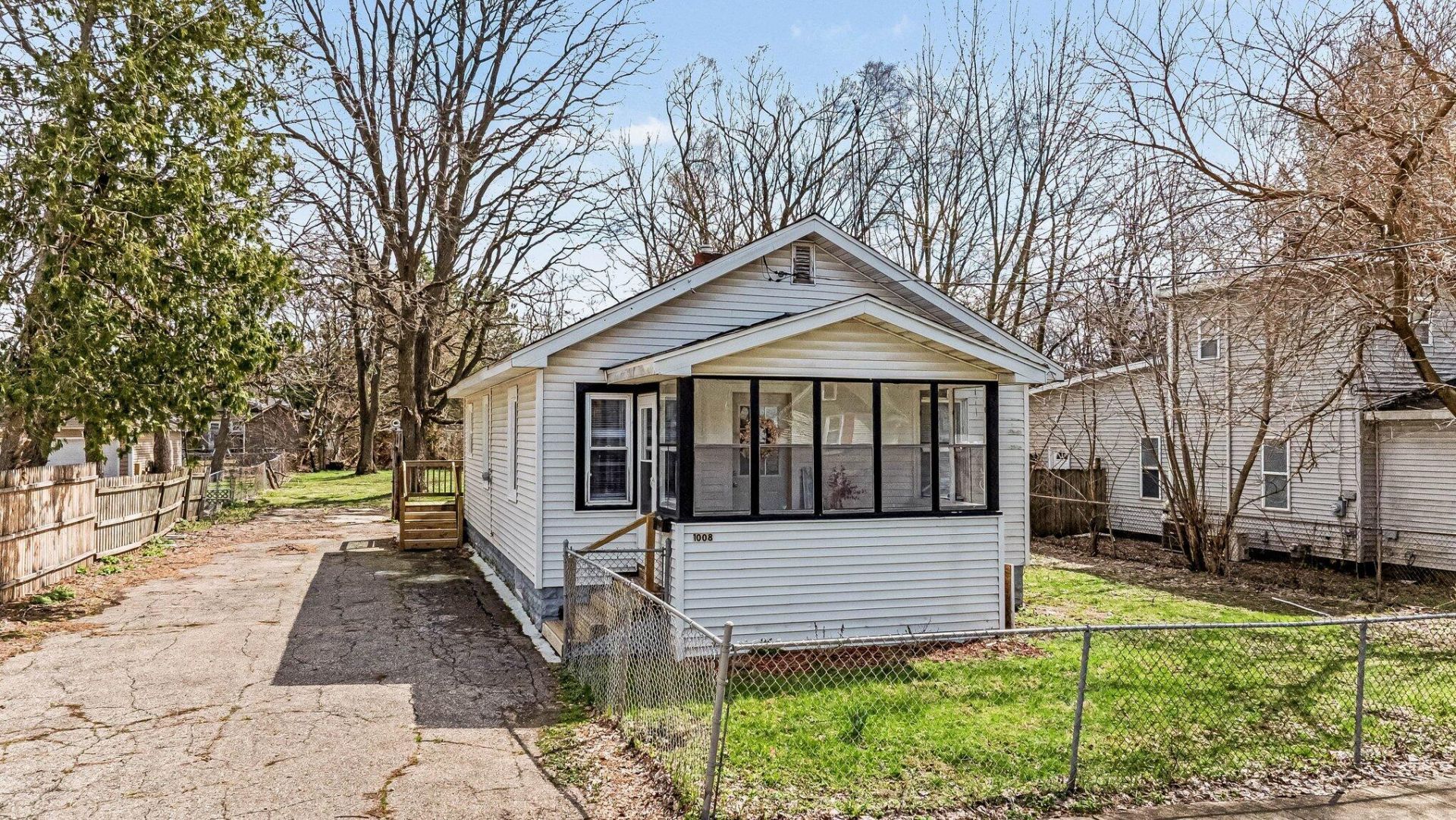 1008 Cooper Avenue, Kalamazoo, MI 49048 Main Photo