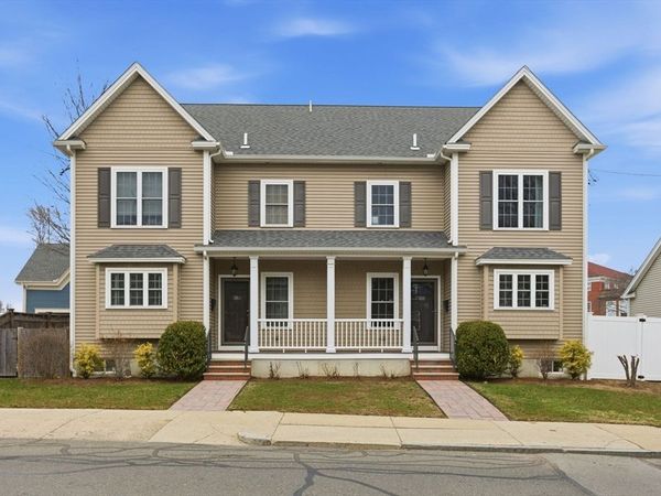36 Pleasant St, Unit B, Stoneham, MA 02180