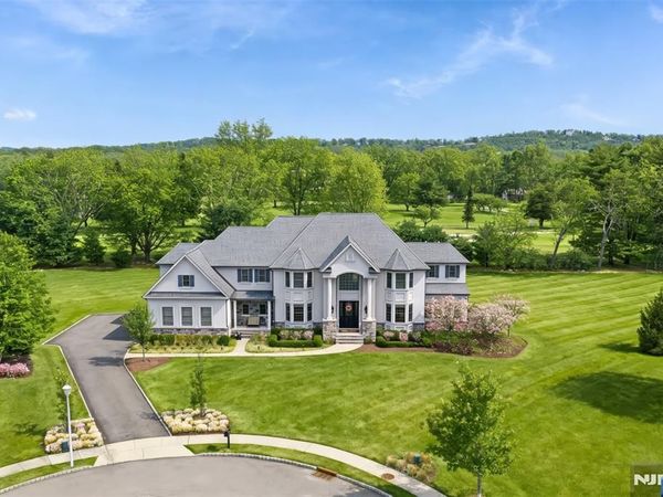 8 Philhower Court, Denville Township, NJ 07834