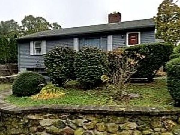 2 Savin Road, Wakefield, MA 01880