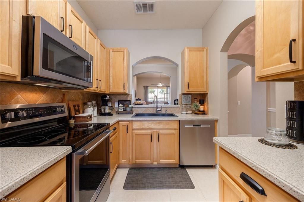 7900 Lake Sawgrass Loop, Unit 4612, Fort Myers, FL 33907 Photo