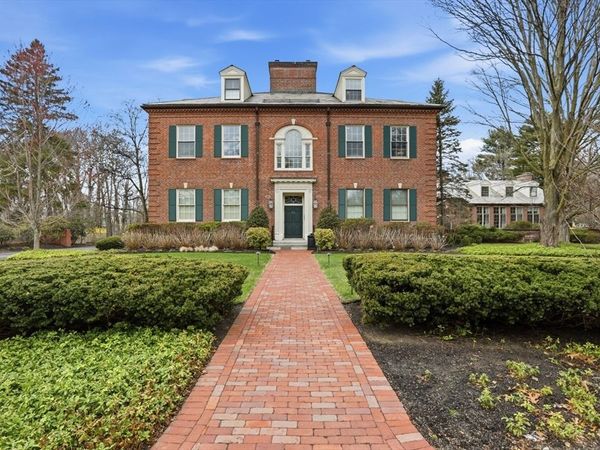 83 Church Street, Unit 15, Winchester, MA 01890