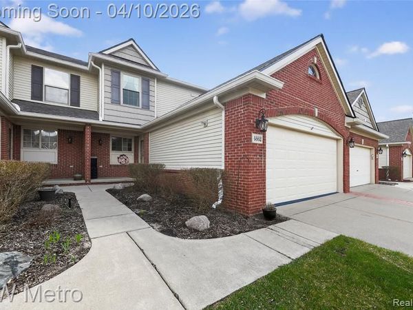 4662 Summer Ridge Drive, Genoa Twp, MI 48843