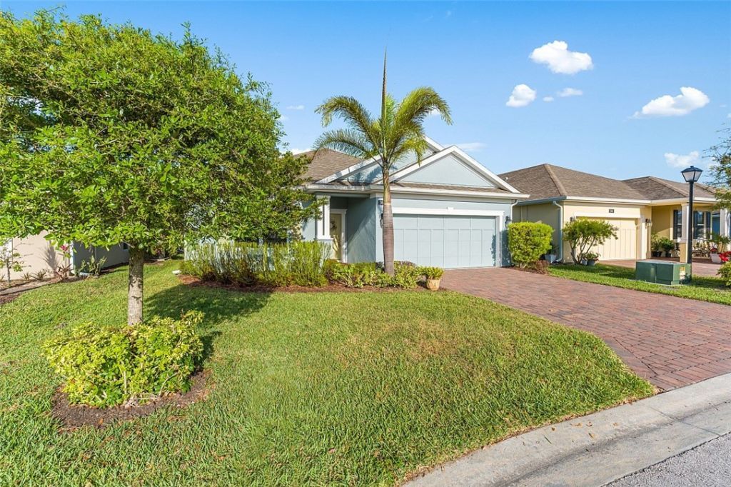 368 Sandcrest Circle, Sebastian, FL 32958 Photo