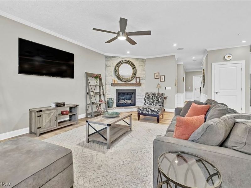 180 Country Meadow Lane , Wadsworth, OH 44281 Photo 12