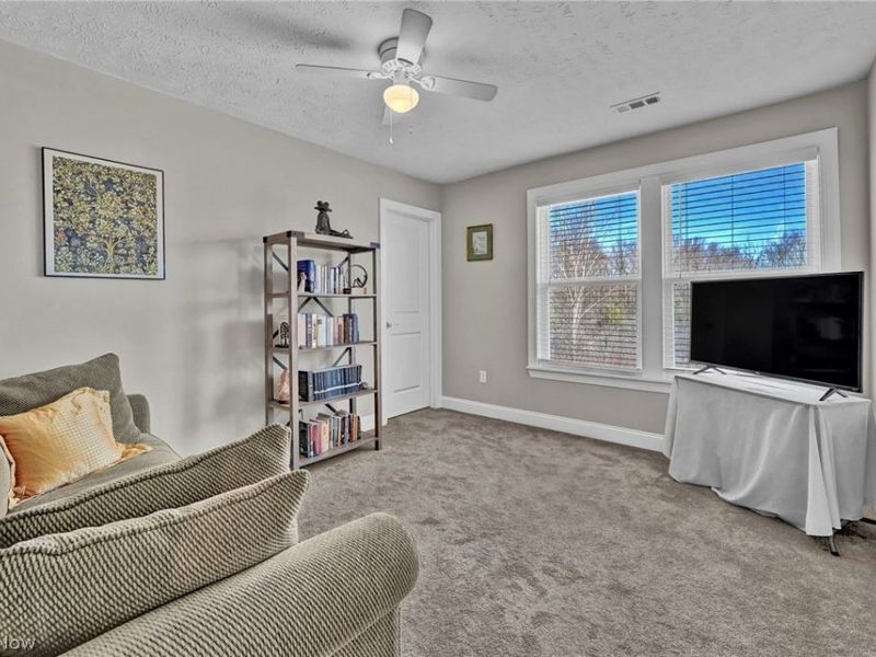 180 Country Meadow Lane , Wadsworth, OH 44281 Photo 32