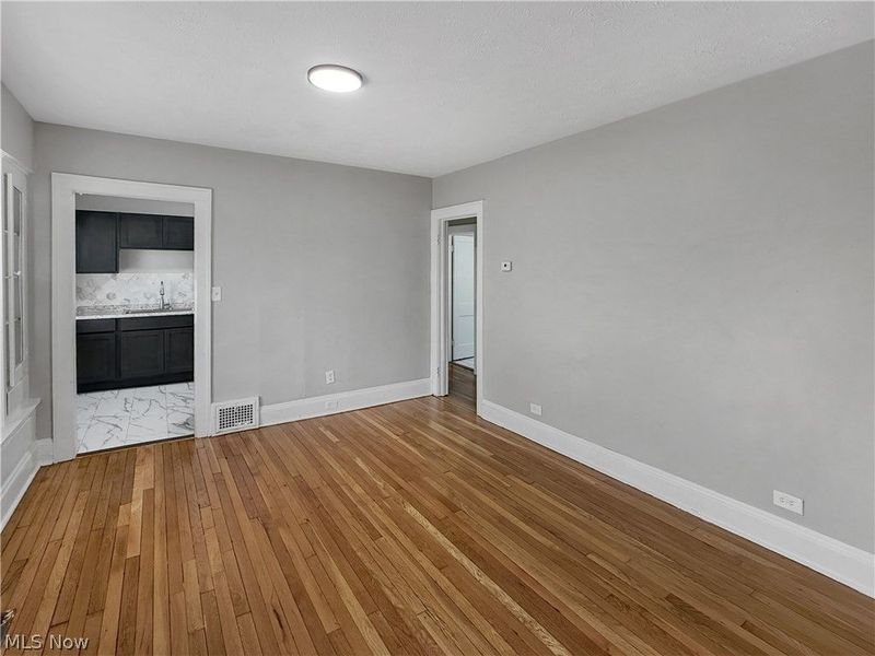 14012 Shaw Avenue , Cleveland, OH 44112 Photo 10