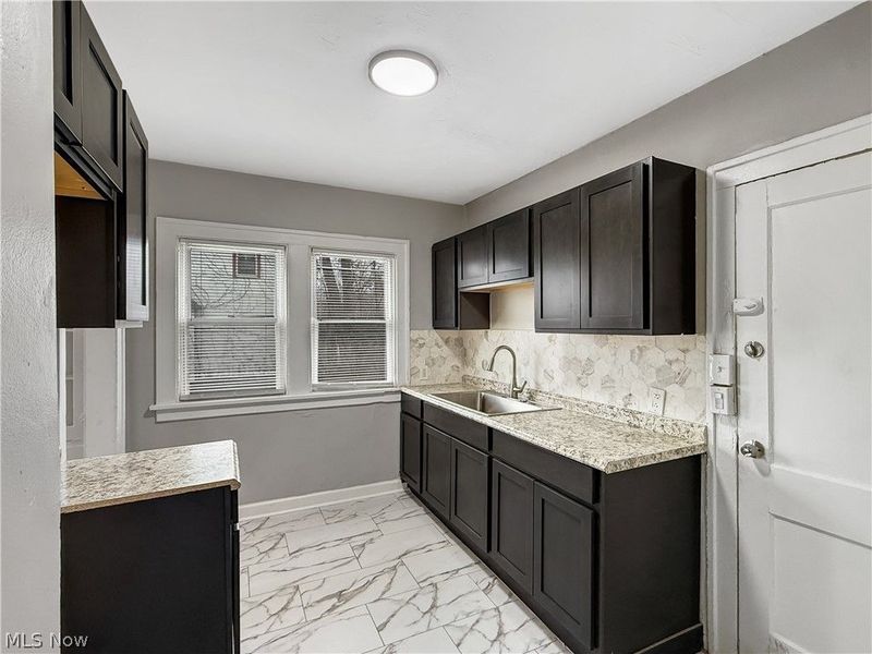 14012 Shaw Avenue , Cleveland, OH 44112 Photo 12