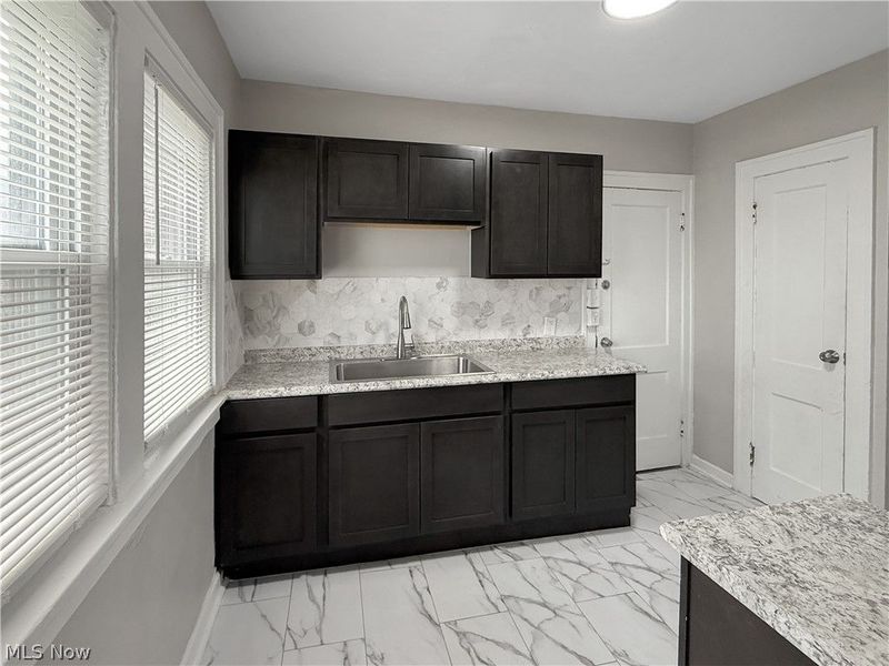 14012 Shaw Avenue , Cleveland, OH 44112 Photo 13