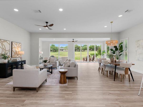 130 Crepe Myrtle LN, Georgetown, TX 78633