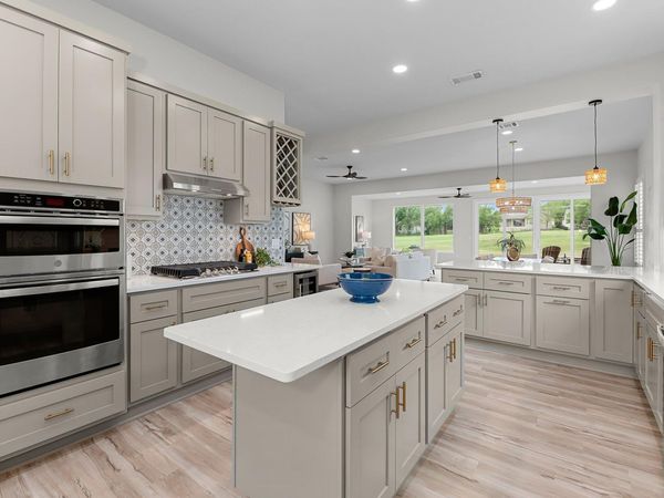 130 Crepe Myrtle LN, Georgetown, TX 78633