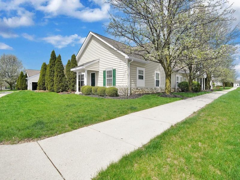 7130 Steel Dust Drive, Unit 1, New Albany, OH 43054 Photo 2