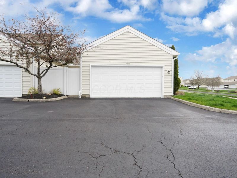 7130 Steel Dust Drive, Unit 1, New Albany, OH 43054 Photo 4