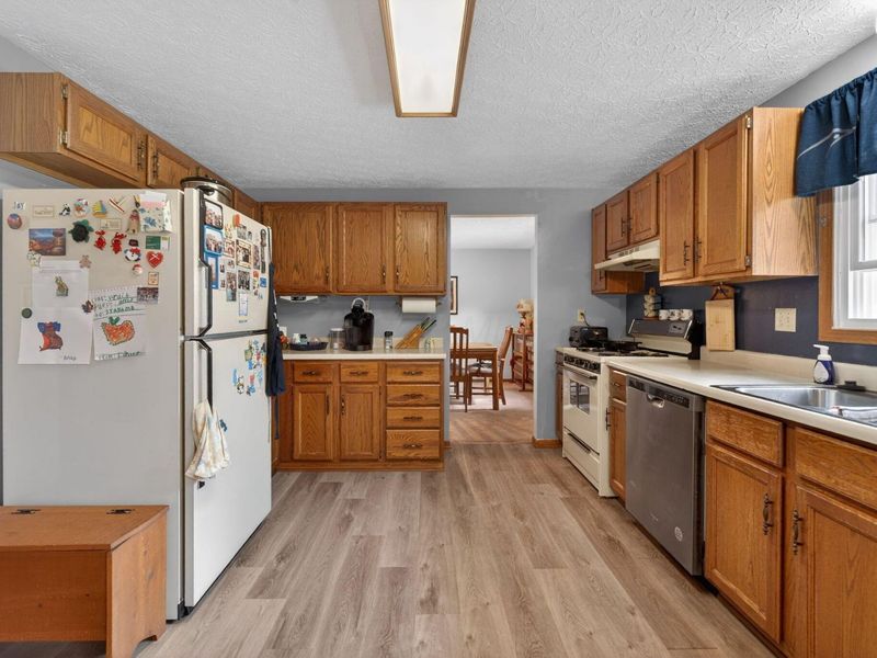 8433 Bridletree Way , Columbus, OH 43235 Photo 12