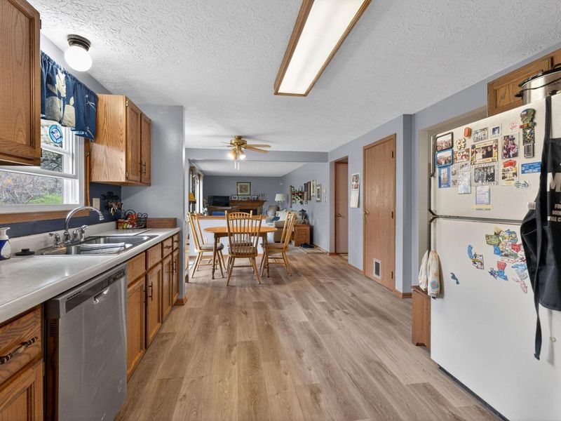 8433 Bridletree Way , Columbus, OH 43235 Photo 15