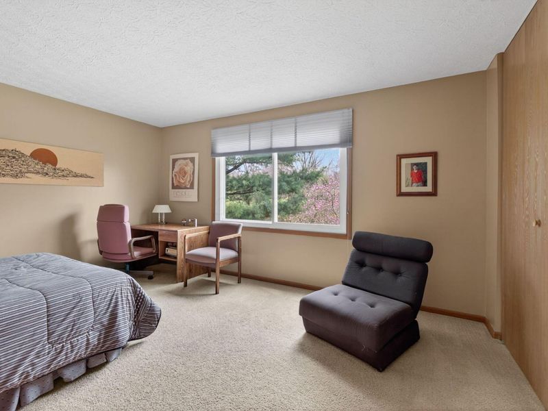 8433 Bridletree Way , Columbus, OH 43235 Photo 38