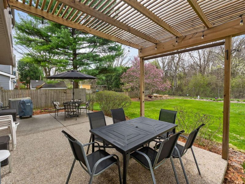 8433 Bridletree Way , Columbus, OH 43235 Photo 52