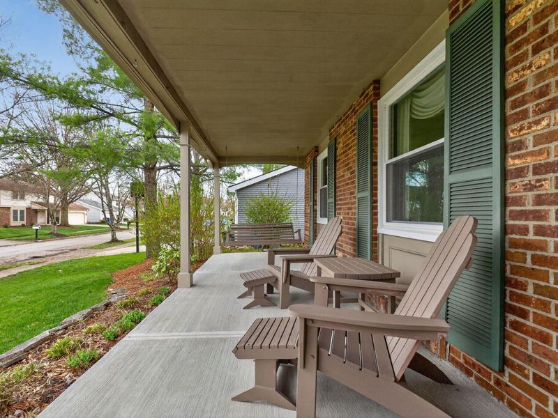 8433 Bridletree Way , Columbus, OH 43235 Photo 6