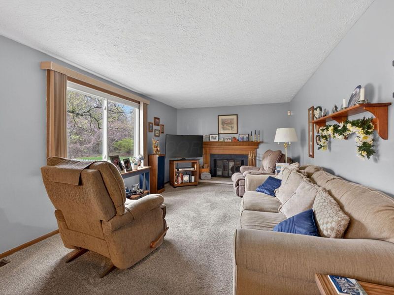 8433 Bridletree Way , Columbus, OH 43235 Photo 8