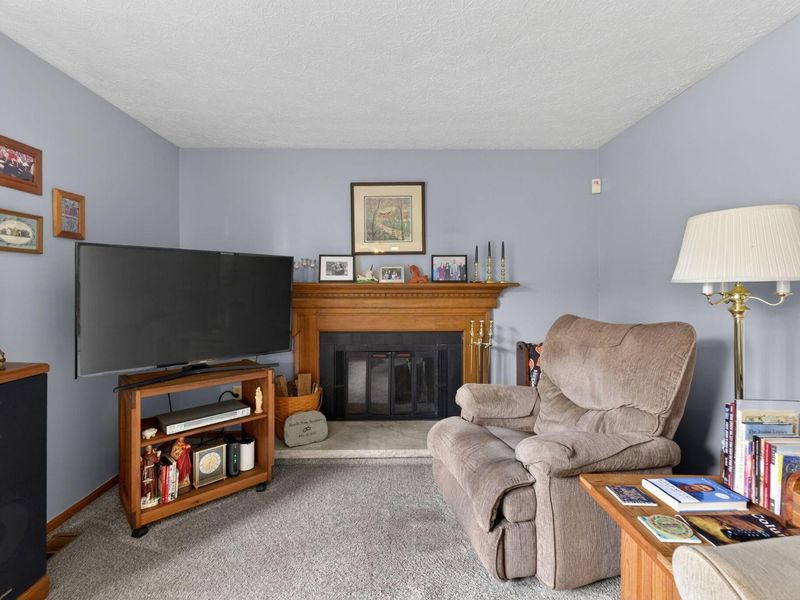 8433 Bridletree Way , Columbus, OH 43235 Photo 9