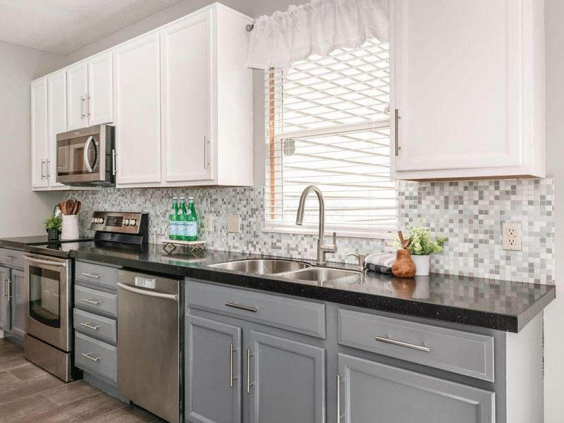 7241 Normanton Drive, New Albany, OH 43054 Photo 12