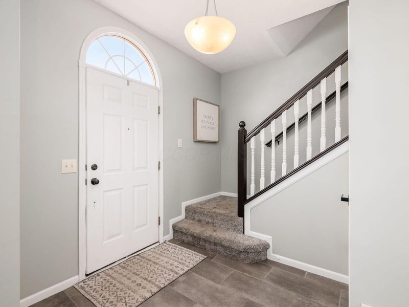 7241 Normanton Drive, New Albany, OH 43054 Photo 3