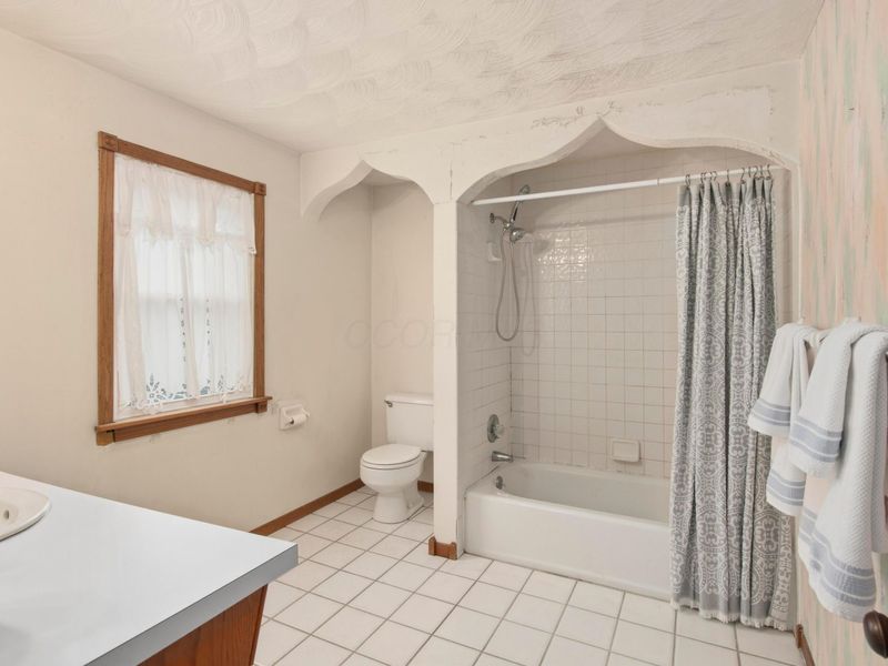 513 Binns Boulevard , Columbus, OH 43204 Photo 15