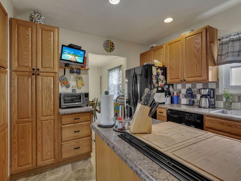 356 Lakeshore Drive W, Hebron, OH 43025 Photo 22
