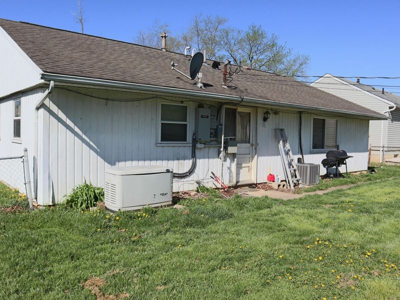 4172 Grayfriars Lane, Columbus, OH 43224 Photo 2