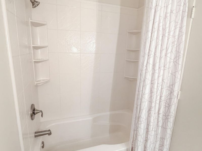 28 Rue Saint Clair Drive, Urbana, OH 43078 Photo 12