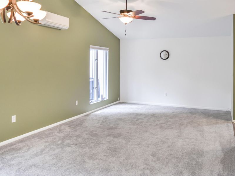 28 Rue Saint Clair Drive, Urbana, OH 43078 Photo 2