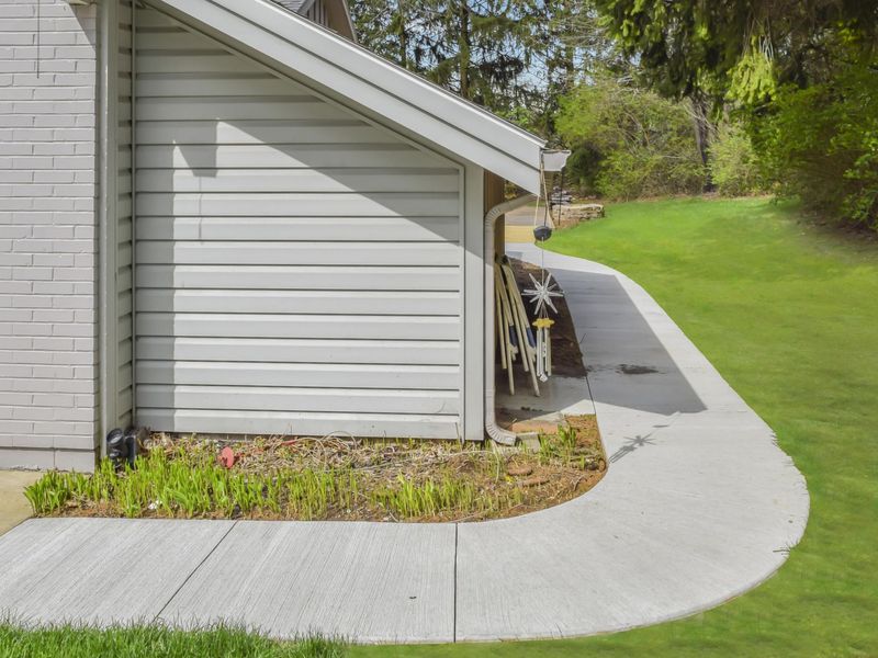 28 Rue Saint Clair Drive, Urbana, OH 43078 Photo 31