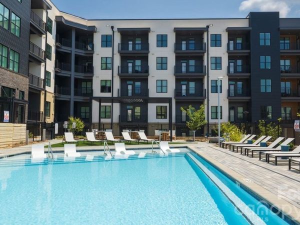 2314 Berryhill Road , Unit 1M, Charlotte, NC 28208