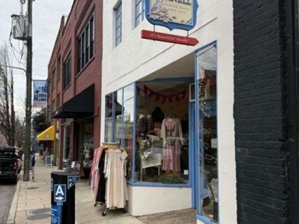 28 N Lexington Avenue , Asheville, NC 28801