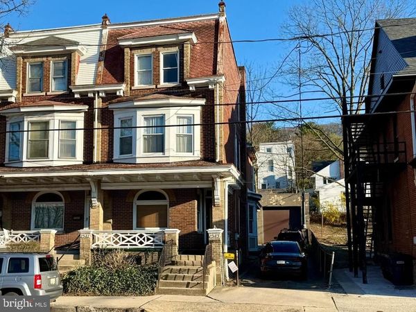 1543 W MARKET STREET, POTTSVILLE, PA 17901