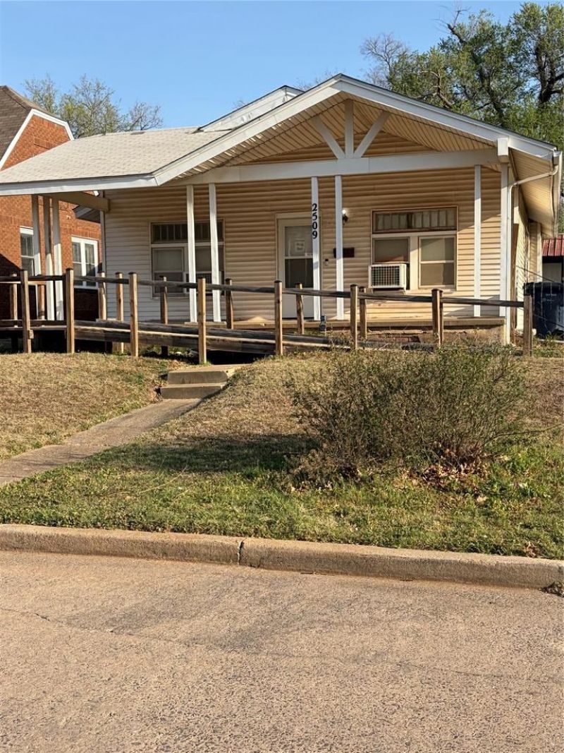 2509 NW 11 Street, Oklahoma City, OK 73107 Main Photo