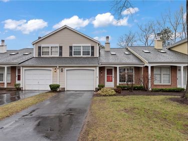 71 Old Pine Lane, Rochester, NY 14615