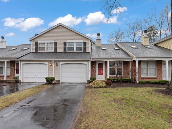 71 Old Pine Lane, Rochester, NY 14615