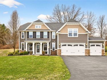 1041 Warters Cv, Victor, NY 14564
