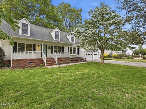 1026 Crosswinds Drive , Elizabeth City, NC 27909