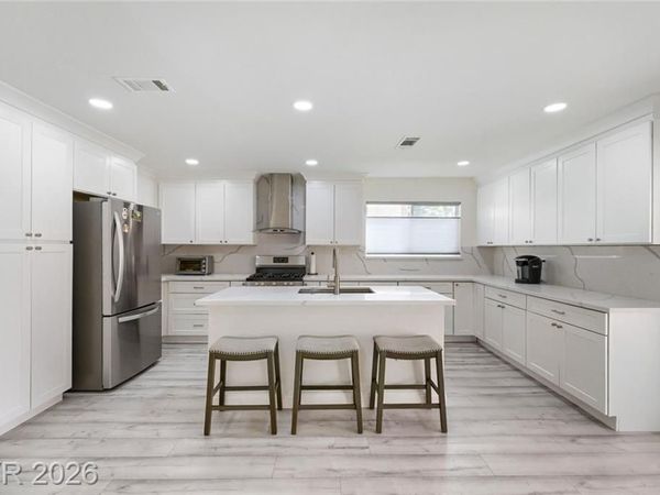 9537 Wooden Pier Way, Las Vegas, NV 89117