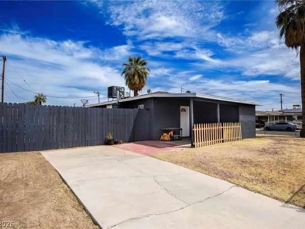 1100 Freeman Avenue, Las Vegas, NV 89106