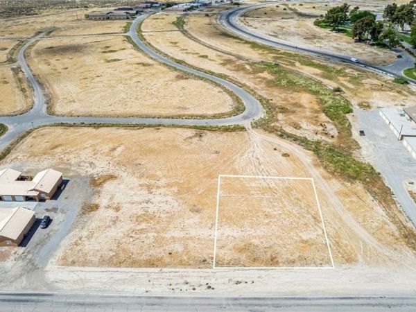 70 Mount Charleston Drive, Pahrump, NV 89048