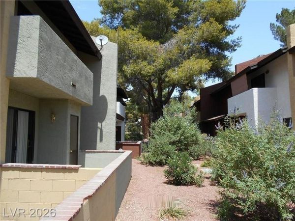 120 Bel Port Drive, Unit 121, Las Vegas, NV 89110