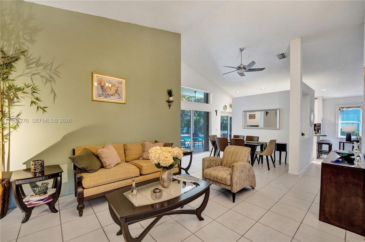 1080 Briar Ridge Rd, Weston, FL 33327 Photo