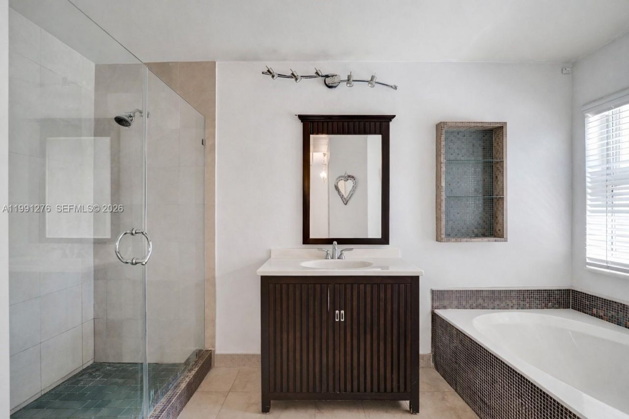 1080 Briar Ridge Rd, Weston, FL 33327 Photo