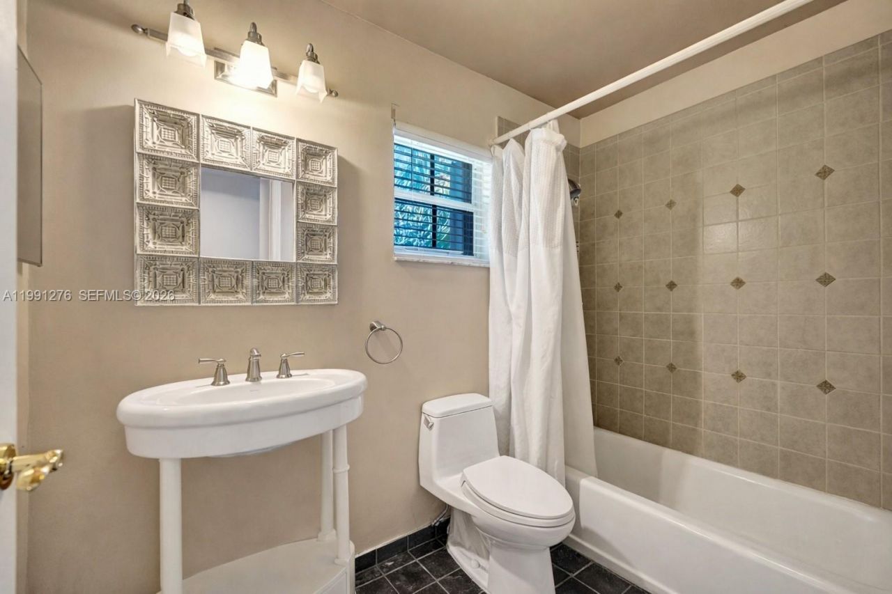 1080 Briar Ridge Rd, Weston, FL 33327 Photo