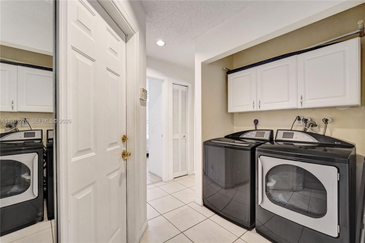 1080 Briar Ridge Rd, Weston, FL 33327 Photo